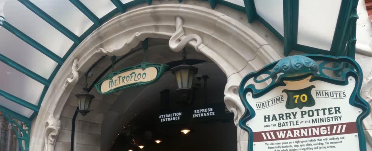 Entrance to Harry Potter and the Battle at the Ministry at Epic Universe